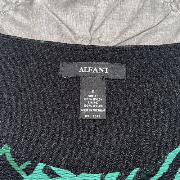 Alfani size small beautiful leaf tunic top 💚 - Picture 5 of 11
